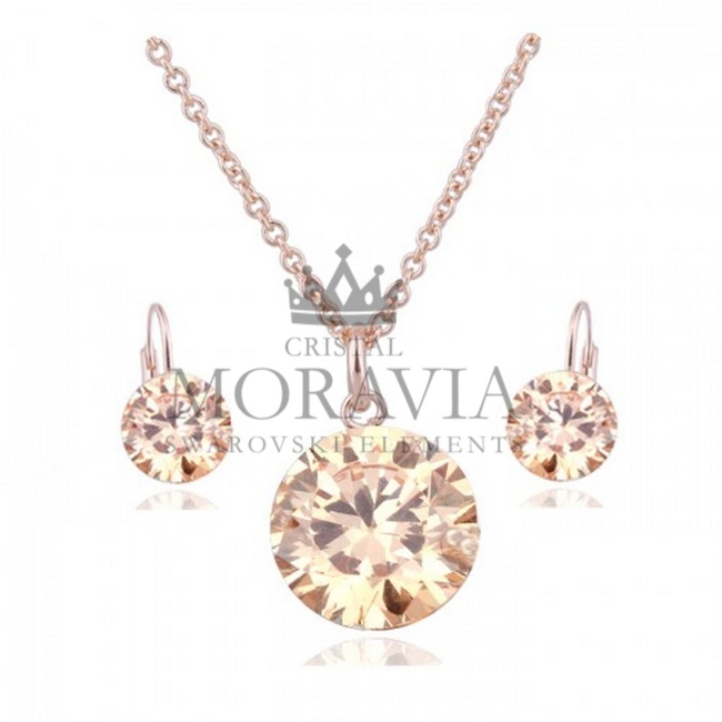 Conjunto con cristal (2005)