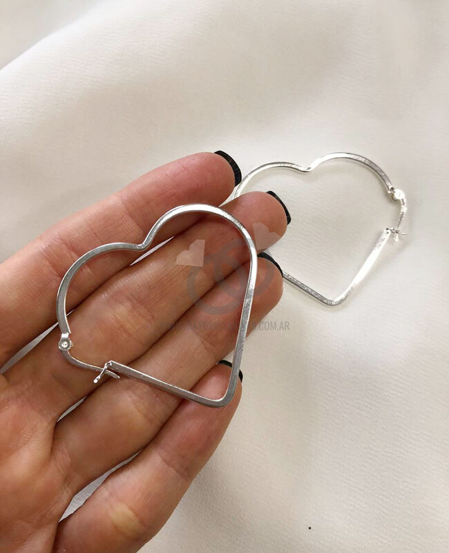 ARGOLLAS PLATA CORAZON MEDIANAS (PHL112)